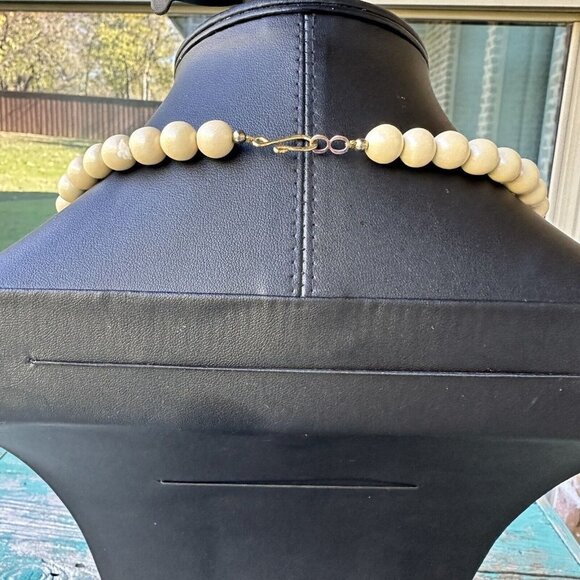 Necklace Pendant Mother Of Pearl Carved‎ Leaf Shell Beaded Boho Retro VTG 24" - Picture 8 of 11